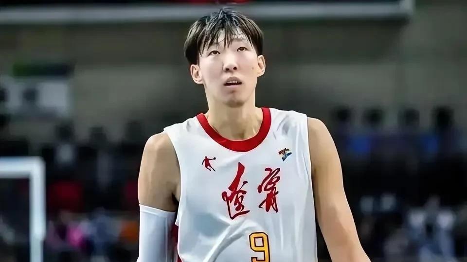 600万元为四川打全运会，周琦挣钱的能力真的是太让人羡慕了！据国内媒体报道，四