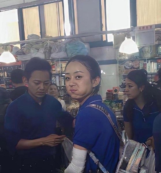 我都差点不敢认，这竟然是赵丽颖，我在想读技校的时候有没有谈过男朋友，男朋友估计可