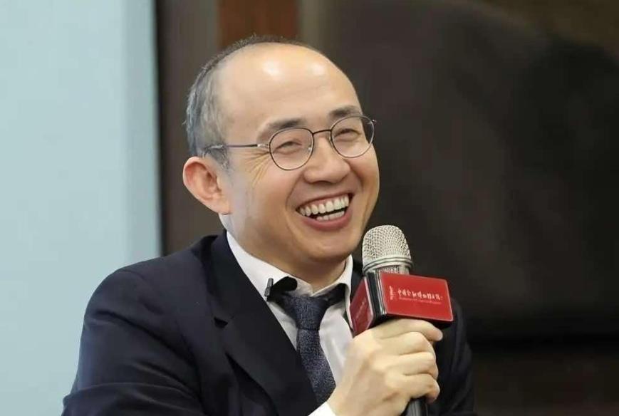 离岸避税的时代画上了句号！过去，众多富豪通过在开曼群岛、维尔京群岛等地设立离岸信