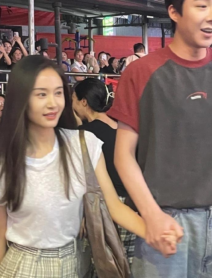 王子文太好看了，上镜真的没有本人好看​​​