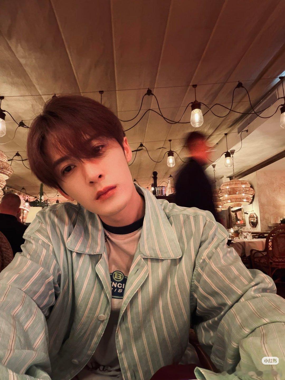 檀健次明天上午10：05要发新歌了！他的宠物宝宝抢先听到了