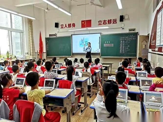 别跟我提什么“晚开窍”，那是幸存者偏差，咱们普通人家的孩子赌不起。我算是看透了