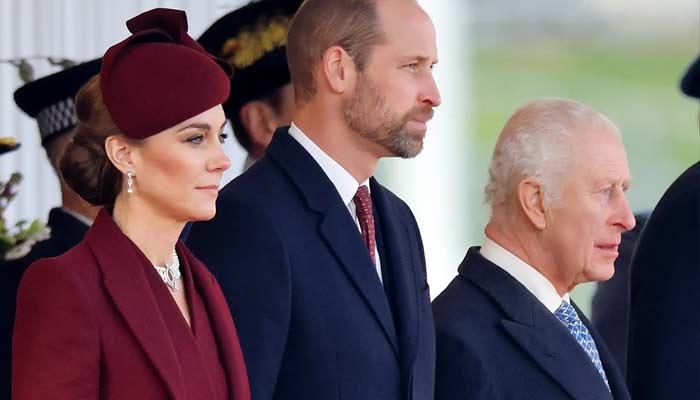 威廉怒怼查尔斯卡米拉：“改凯特名字？这是对我们全家的侮辱！”英国王室看起来最体