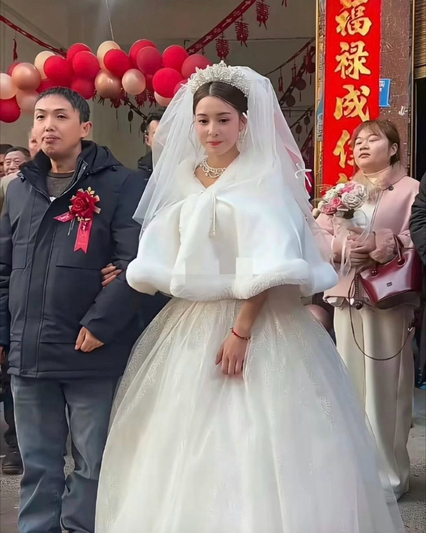 新郎娶了一个老婆回家，这是一个改善基因的好机会