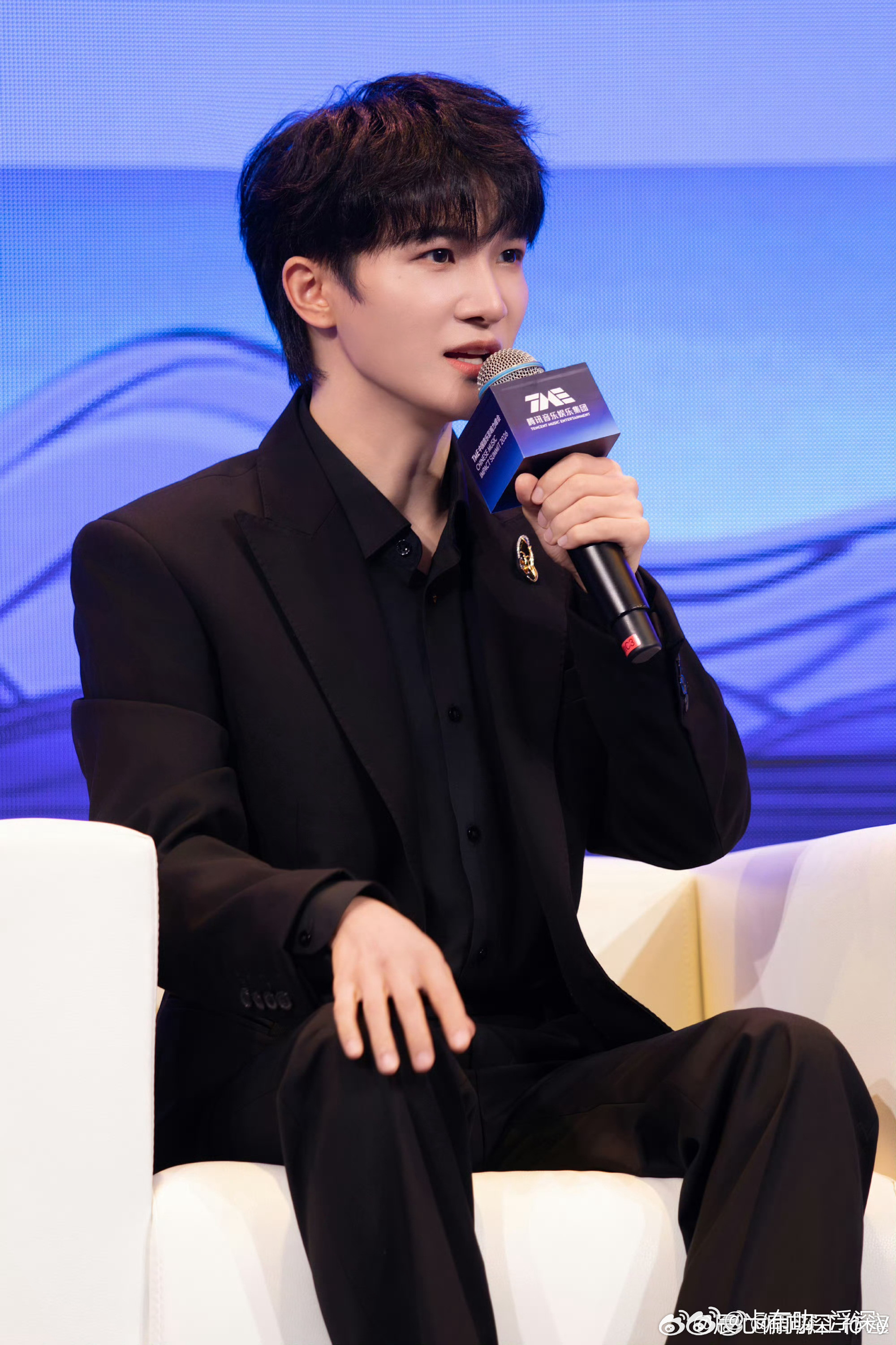 #周深##周深音乐缘计划##周深演唱会#“海的那边是海书的结局是爱我的心里是你.”"𝐎𝐧𝐭𝐡
