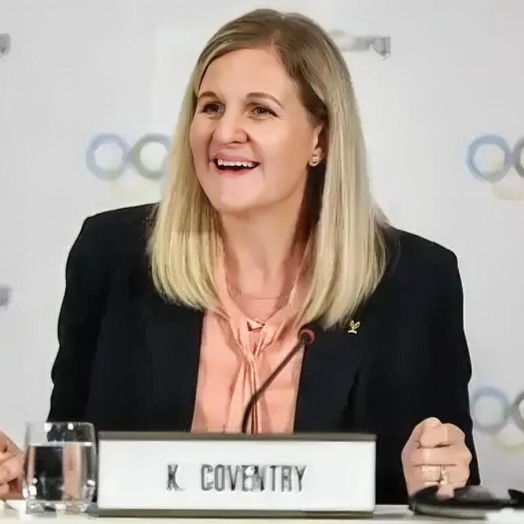 还真是风水轮流转，三十年河东，三十年河西！想当年，我们做梦都想举办一届奥运会