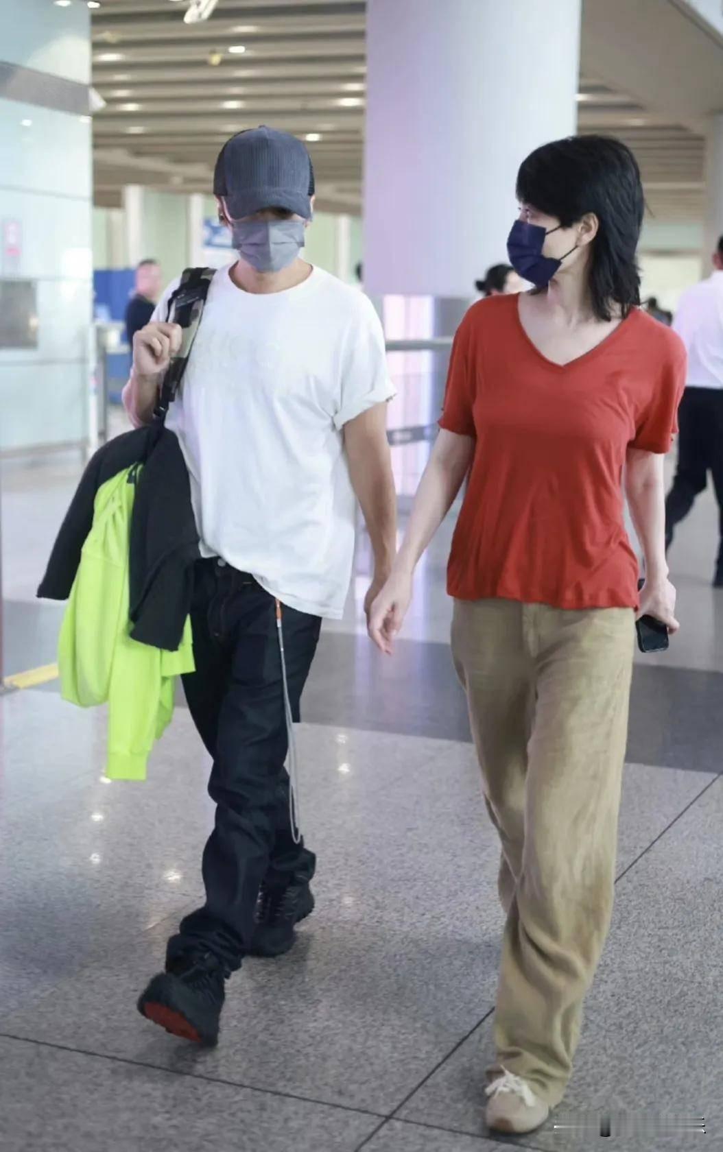 感情从来不是一道简单判断题，爱不等于就一定要走进婚姻、生下孩子，拿结不结婚、生不