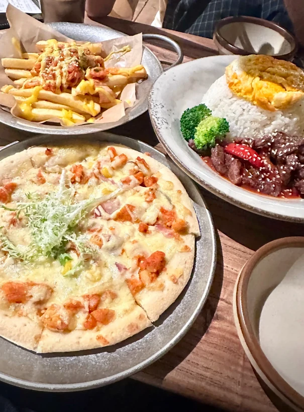 美食分享，与好友聚会