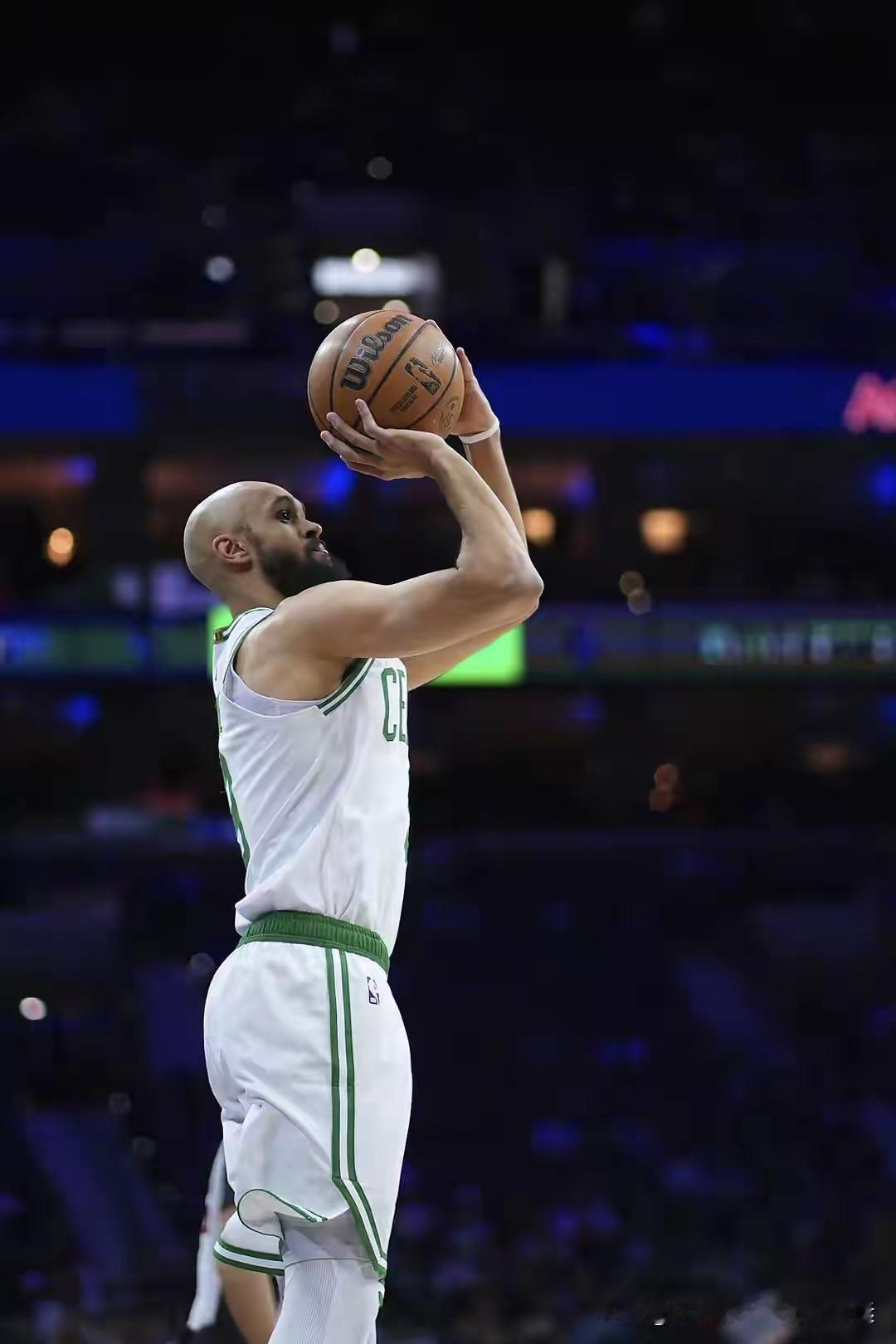 火箭机会来了，凯尔特人后卫怀特目前在球队表现惨淡。凯尔特人正在考虑送走怀特，毕竟