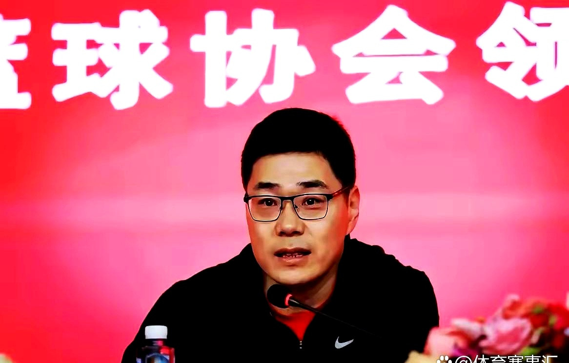 砸钱就能赢？醒醒吧！山西队这赛季真是财大气粗，一顿操作猛如虎，差点把老牌