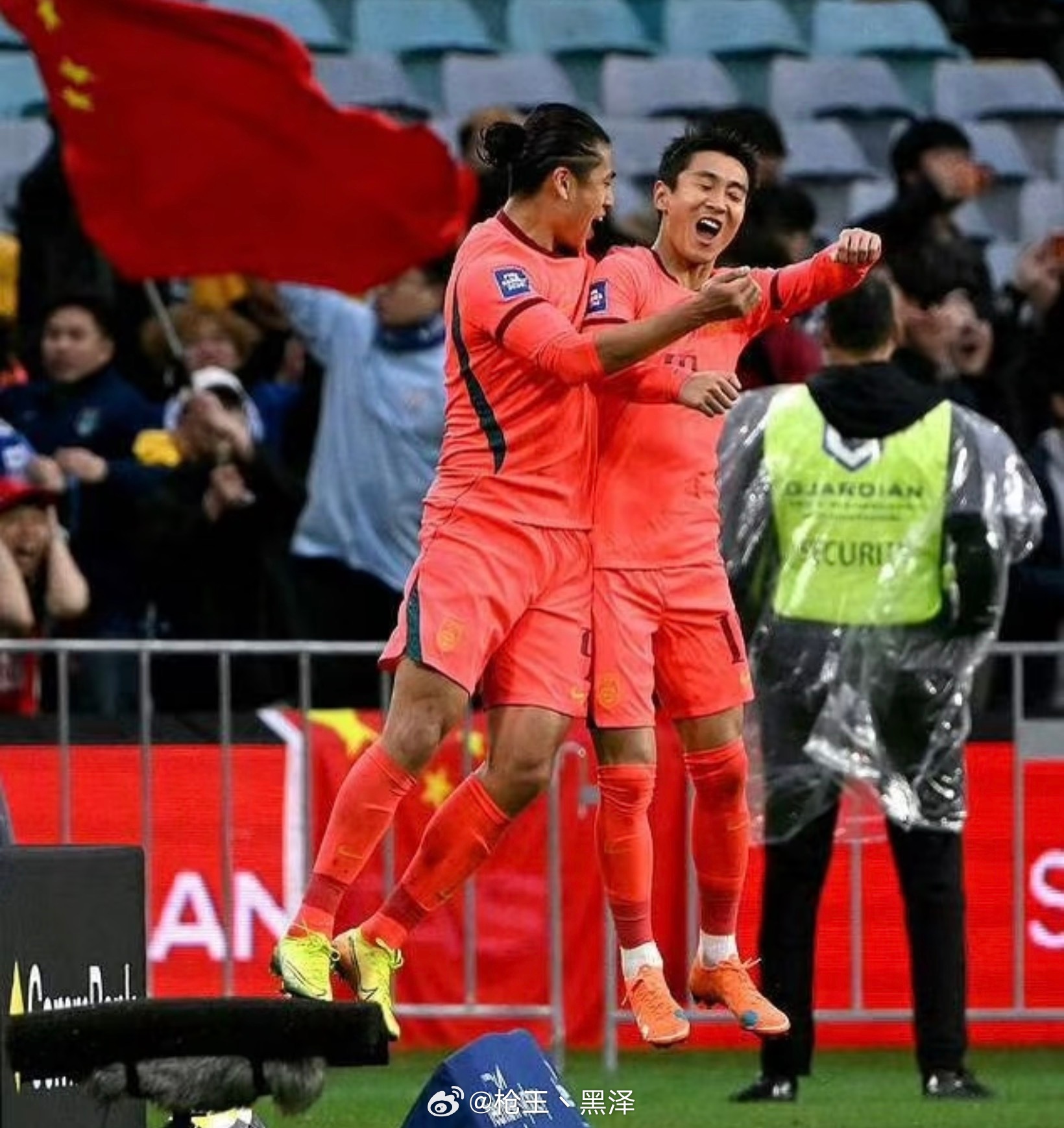 国足赢了世界杯球队国足2比0败库拉索，这队实力不如荷兰三队的印尼队啊。邵佳一上