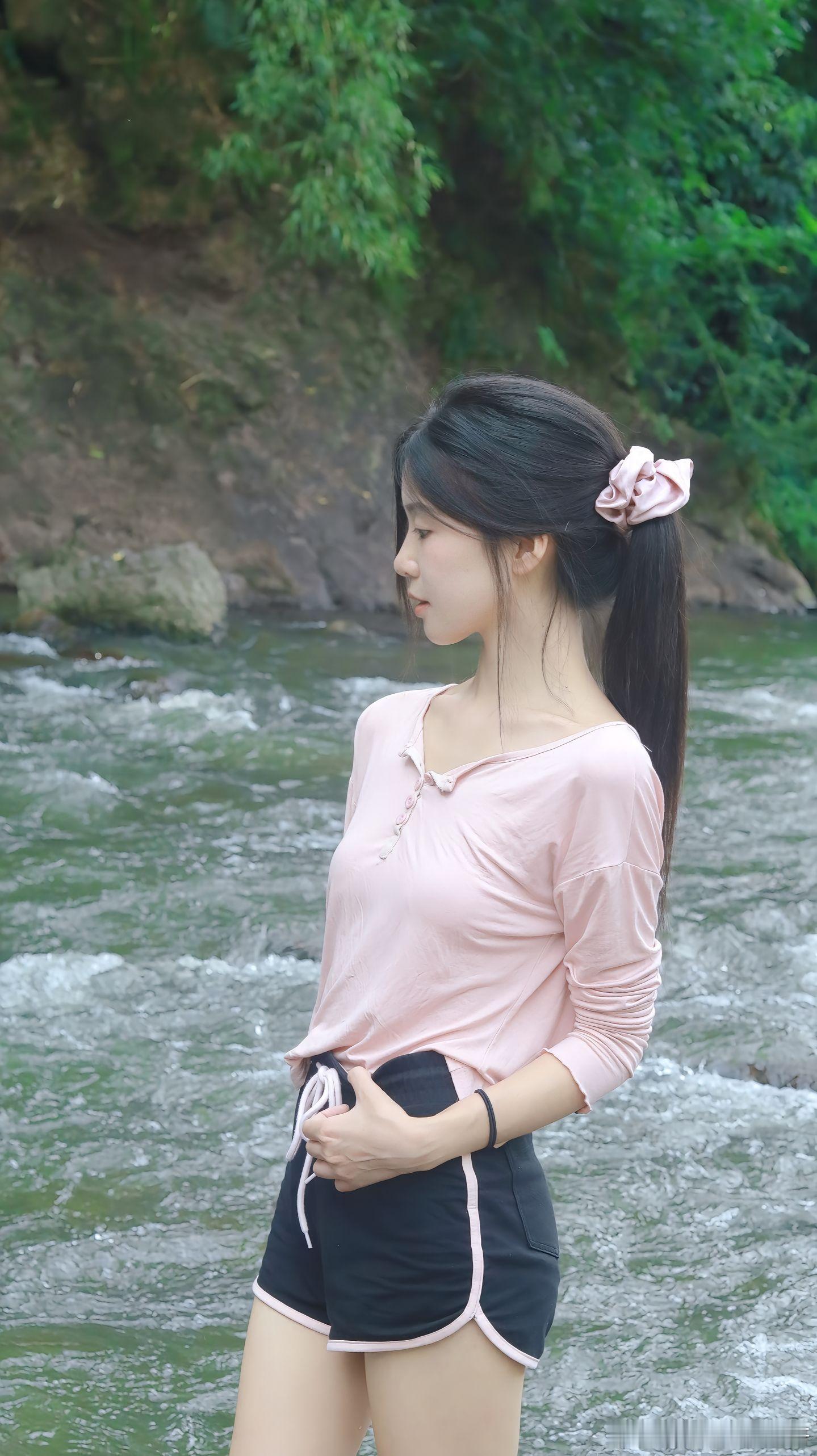 小河边的少女情怀～​​​