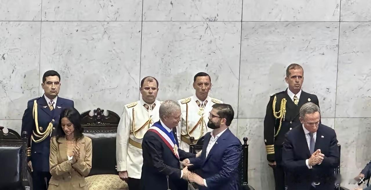 智利变天了。3月11号，智利换总统了。新总统叫卡斯特，是个极右翼的政治人物。