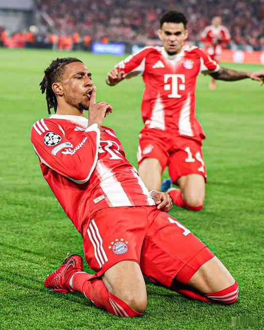 拜仁慕尼黑德甲球队实力相差悬殊，拜仁是独一档的存在，所以，刷数据相对容易。但我