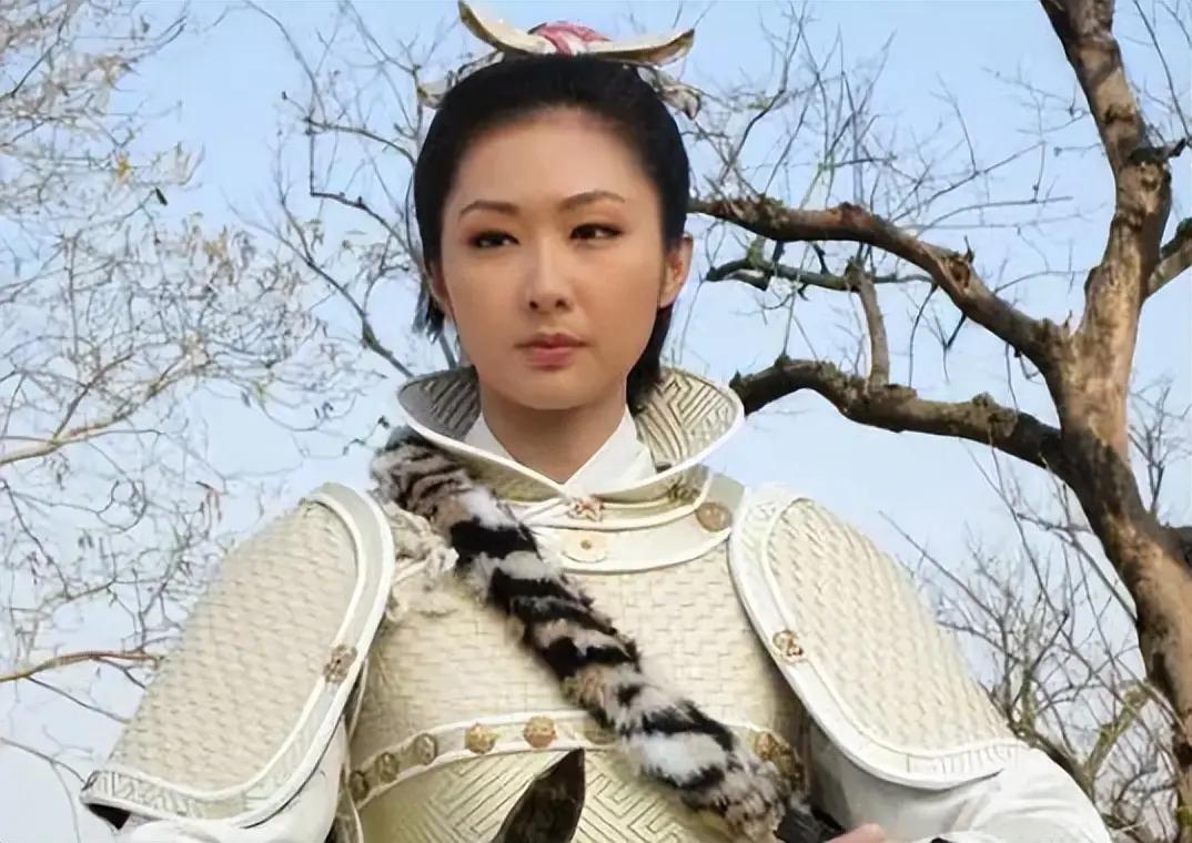 她一生从未输过——杀罗士信，擒程咬金，天下英雄没有一个能在她手里走过三合。但就