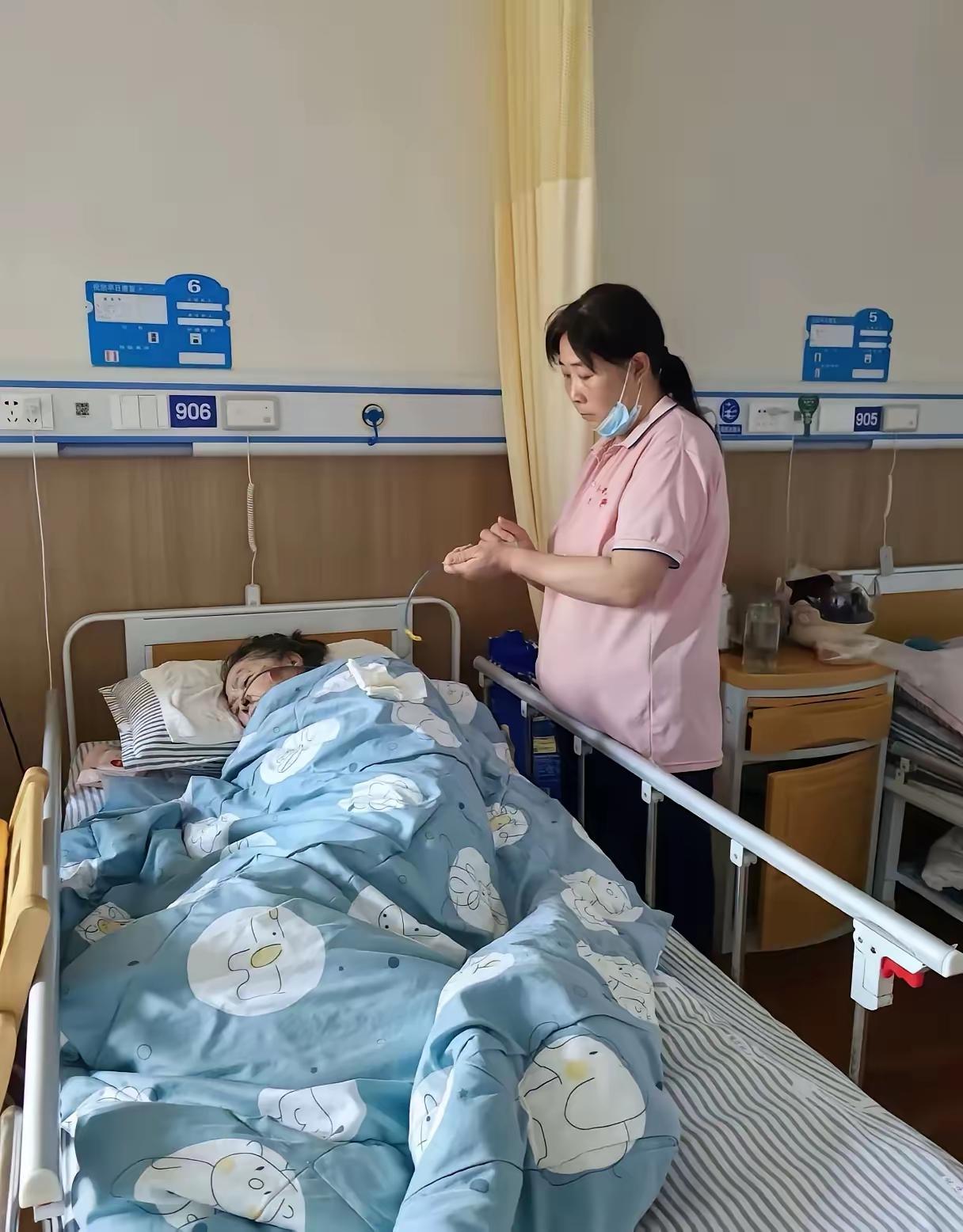 我爸妈当了一辈子的农民，供出来我和我姐，我姐985我大专，我姐定居厦门，我嫁到了