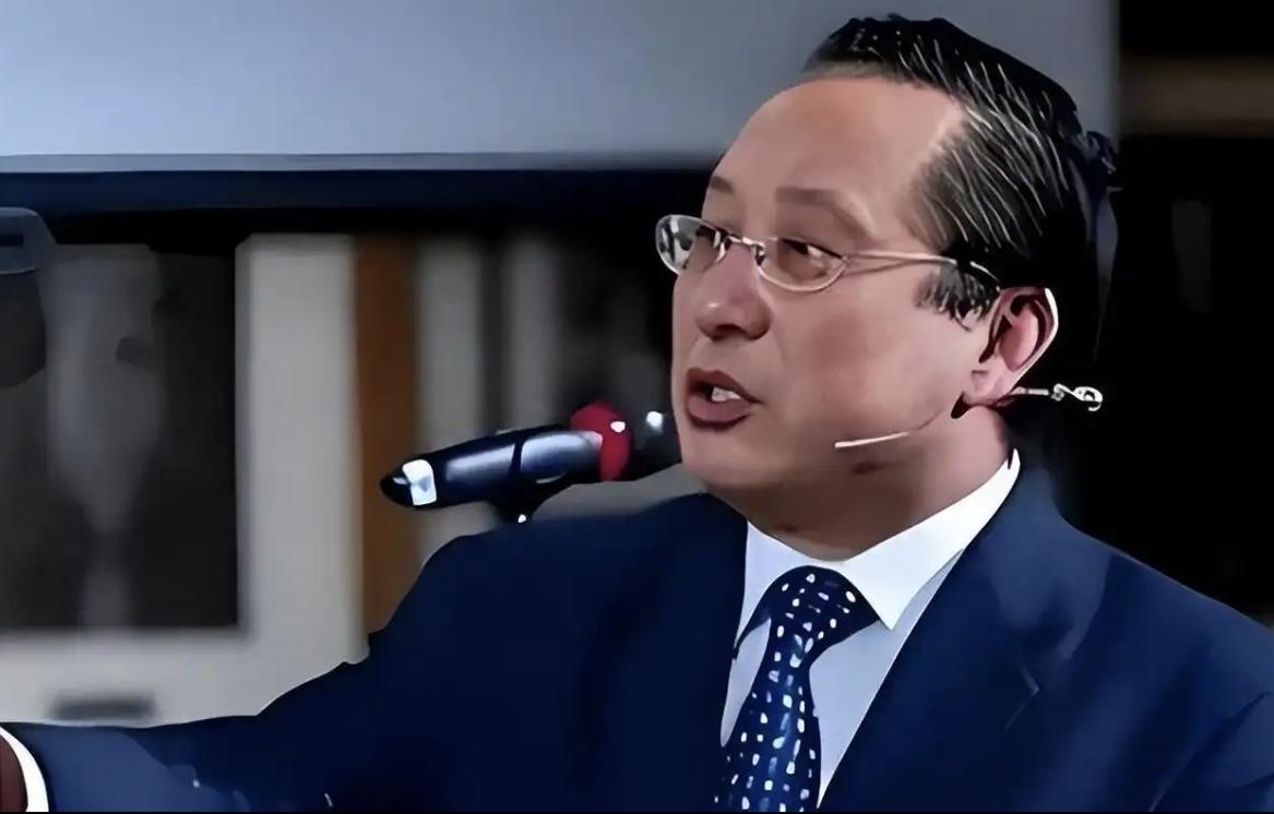 还得是高志凯，一剑封喉！大势所趋，统一已是必然，他们跳出来扯什么民意了！就是双