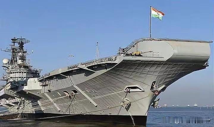 2025年11月，印度自家造的第一艘航母“维克兰特号”首次开到斯里兰卡科伦坡港。