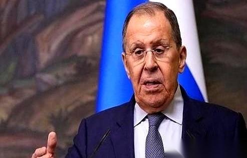 美国现在估计肠子都悔青了。前脚刚联手以色列，对着伊朗的核设施一顿狂轰滥炸，以为