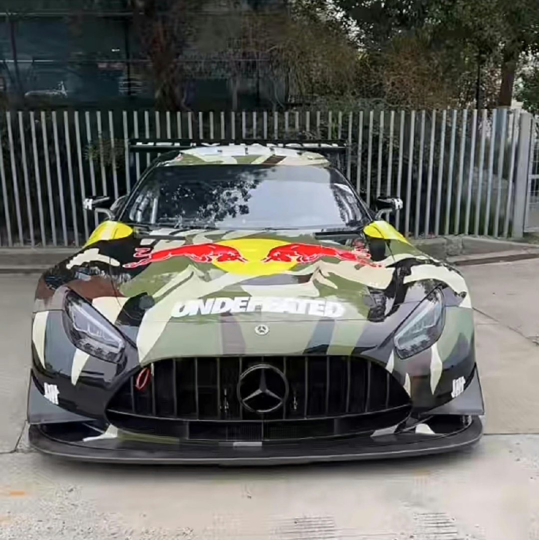 王一博迷彩新涂装王一博迷彩涂装新赛车王一博迷彩新涂装！