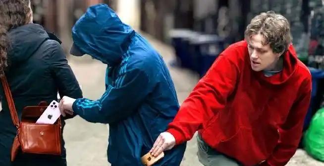 据说，欧洲的小偷居然达成了一种共识，那就是可以去偷中国人的钱财和物品，但是绝对不