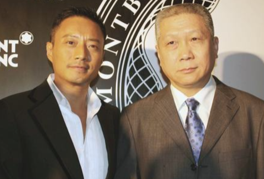 一次，张涵予花20w买了一张古床，马未都给他估价2亿，随后便试探性的问张涵予：“