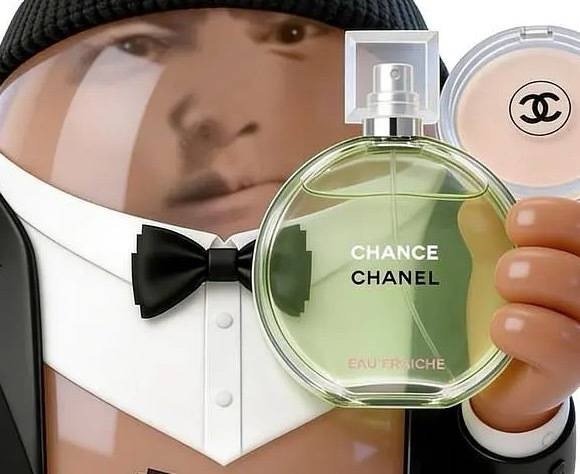 果果就这么看着金珍妮手握腕表手袋珠宝成衣！