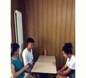一个是有过五年同居史的30岁未婚女青年，一个是结婚两年28岁无孩离异女，如果是你