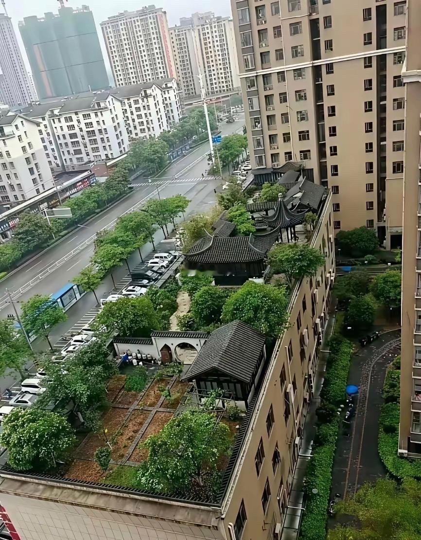 挺有创意的，不过这不算违建吗？