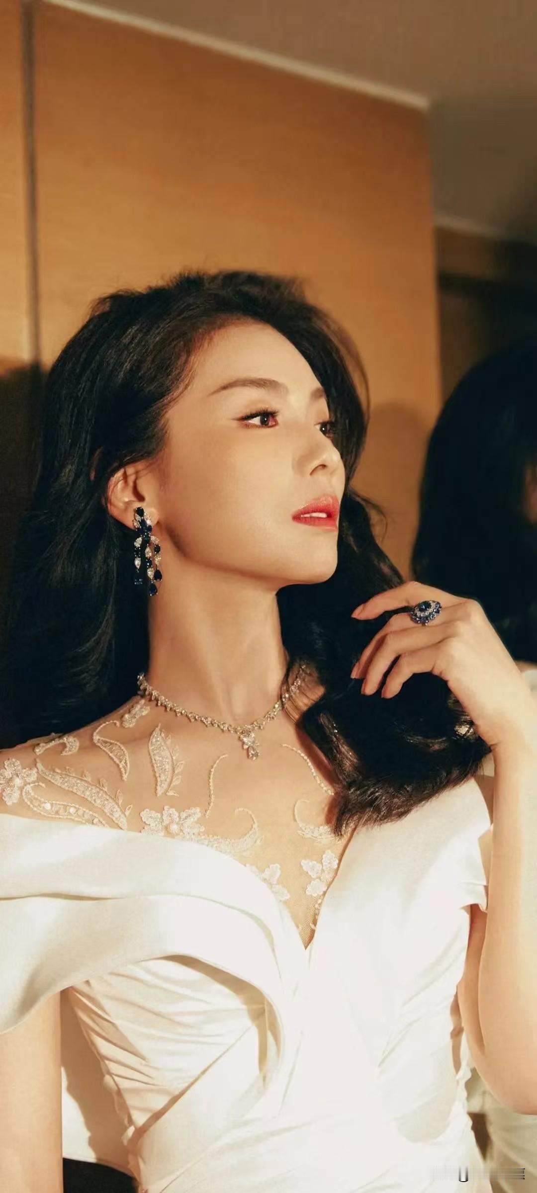 资本盯上刘涛？说白了，哪个老板不想雇个“刘涛式”的员工！把娱乐圈当成一个