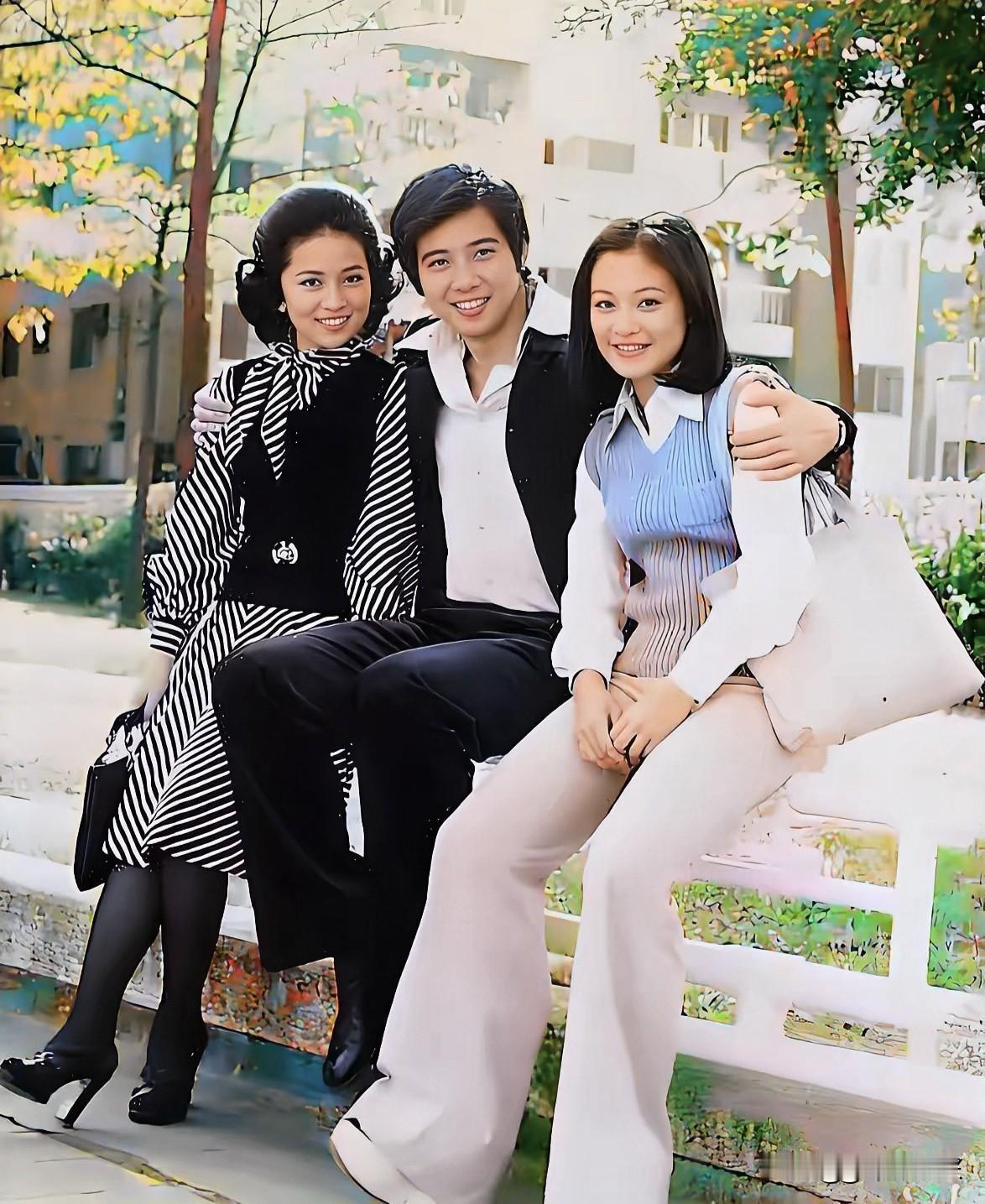 1976年台湾老照片火了！秦汉、林凤娇、张艾嘉同框，这颜值放现在也能杀疯家