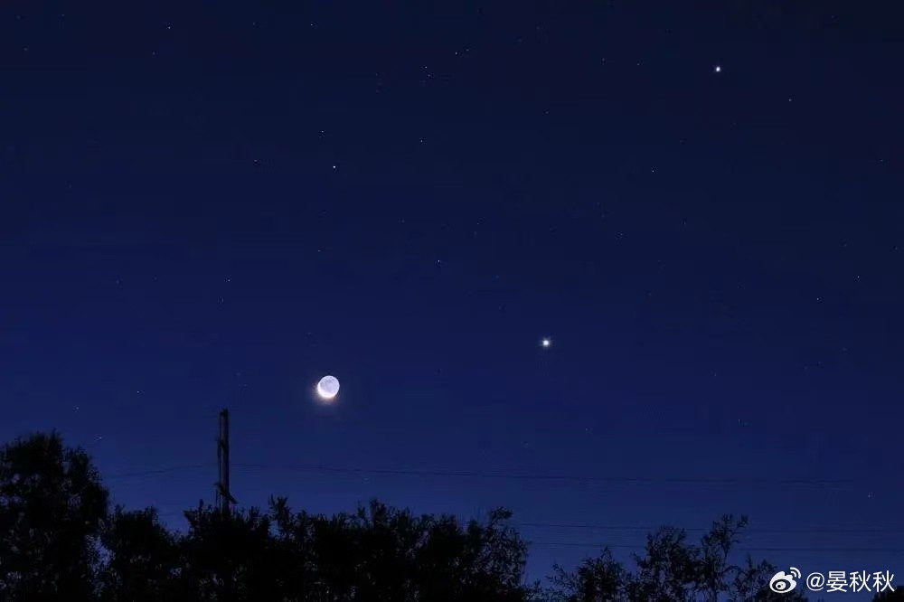 双星伴月明后两天（9月19日、20日），凌晨4点至5点，你起得了床吗？如果你能早