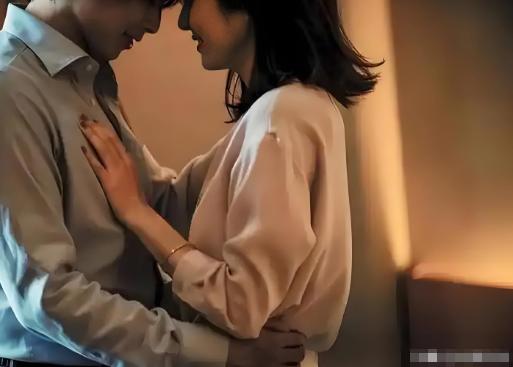 河北廊坊，一名已婚男子与小自己18岁的女子发展不正当交往，二人维持十余年婚外