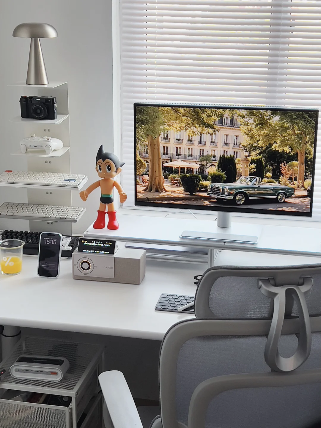 书桌日常｜寻找桌搭里的“氛围感”