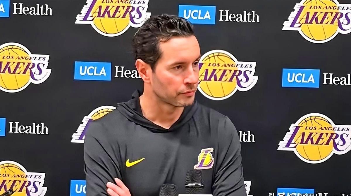 雷迪克最近在采访中丢出一句挺刺耳的话：他就是要把话说白了，有些人拿着戒指，其实