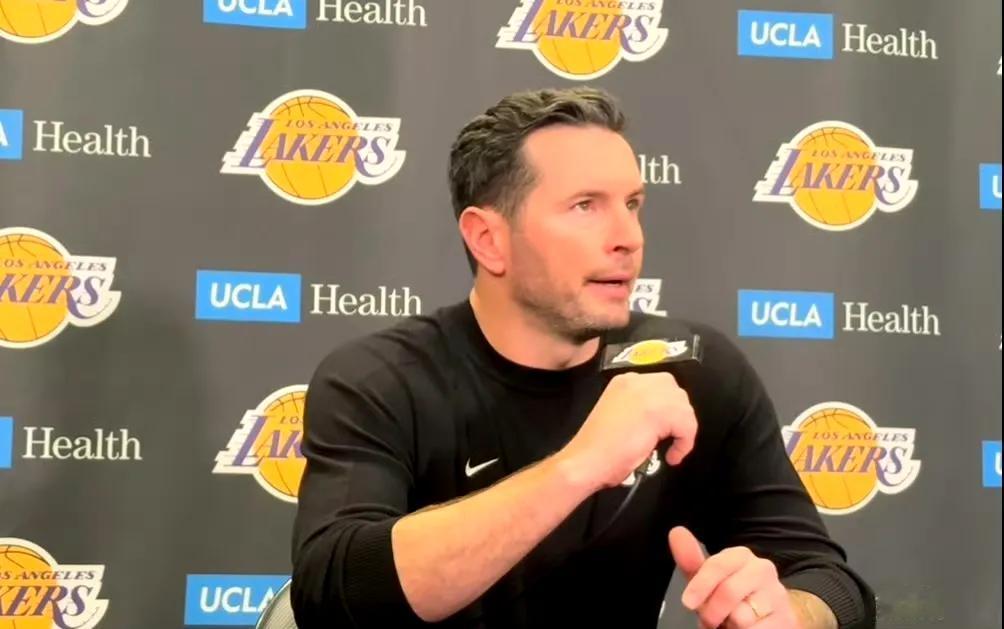 湖人目前的阵容就是附加赛球队感觉雷迪克和汉姆一个问题，对有问题的首发很执着，雷