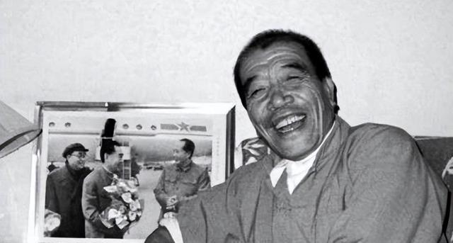 1982年的一天，已辞去领导职务的原国务院副总理陈永贵，找到国家副主席李先念，发