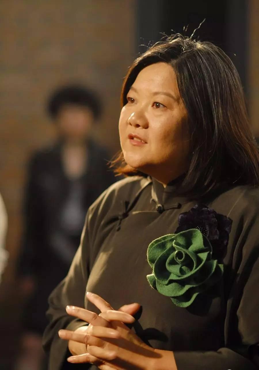 洪晃在音频中说，她和陈凯歌离婚时，她的一位所谓闺蜜好姐妹幸灾乐祸，不但不安慰她，