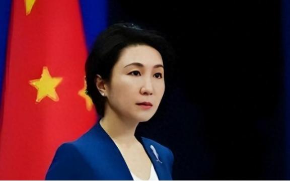 很多人都想错了，以为日本怕的是我们的歼-20，怕的是我们的航母战斗群。全错了！真