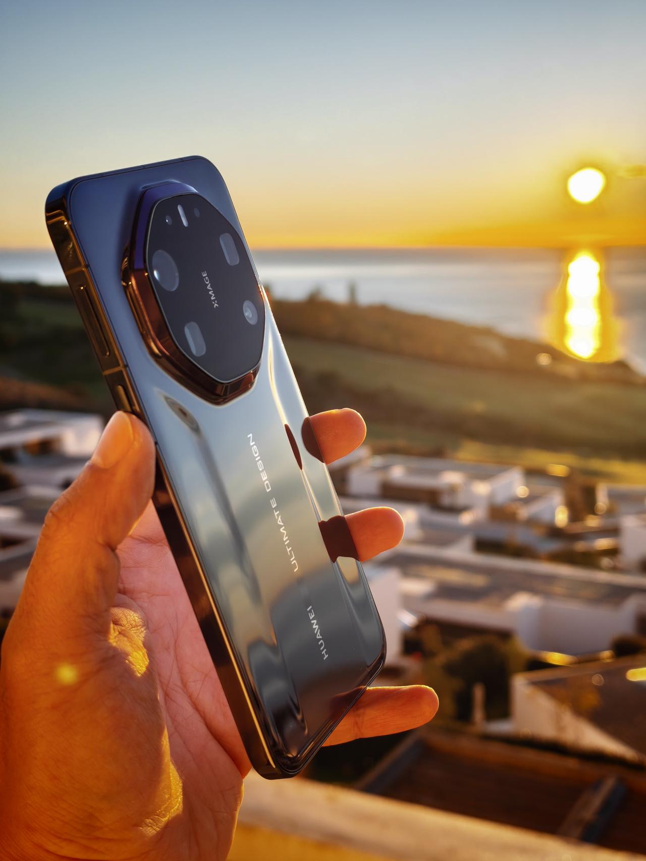 深夜闲聊华为最近比较热的话题。-相对于iPhone17系列的火爆，华为Ma