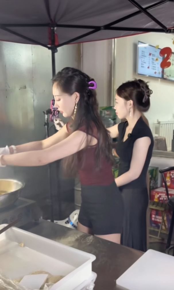 各行各业都内卷，没颜值都不好吃上饭了