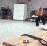 「搞笑gif动图」大哥, 惊不惊喜, 卧室出来个小哥哥