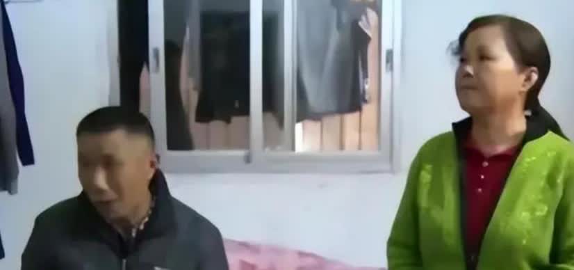 “太难了！”广东汕头，一男子发现自己妻子出轨来家中帮忙的男保姆，经常在男保姆家中