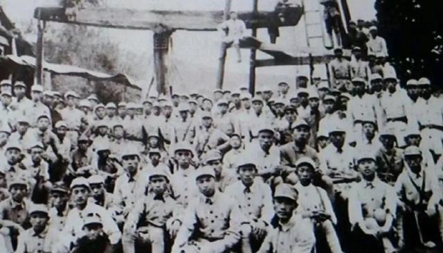 一日，八路军留守兵团警备5团团长受到批评，团长感觉批评过了，提出退出八路军回家。