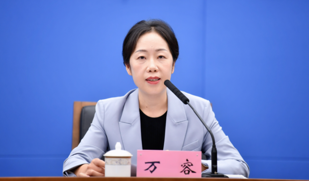 经重庆市委研究: 荣昌区区长万容, 拟任区委书记