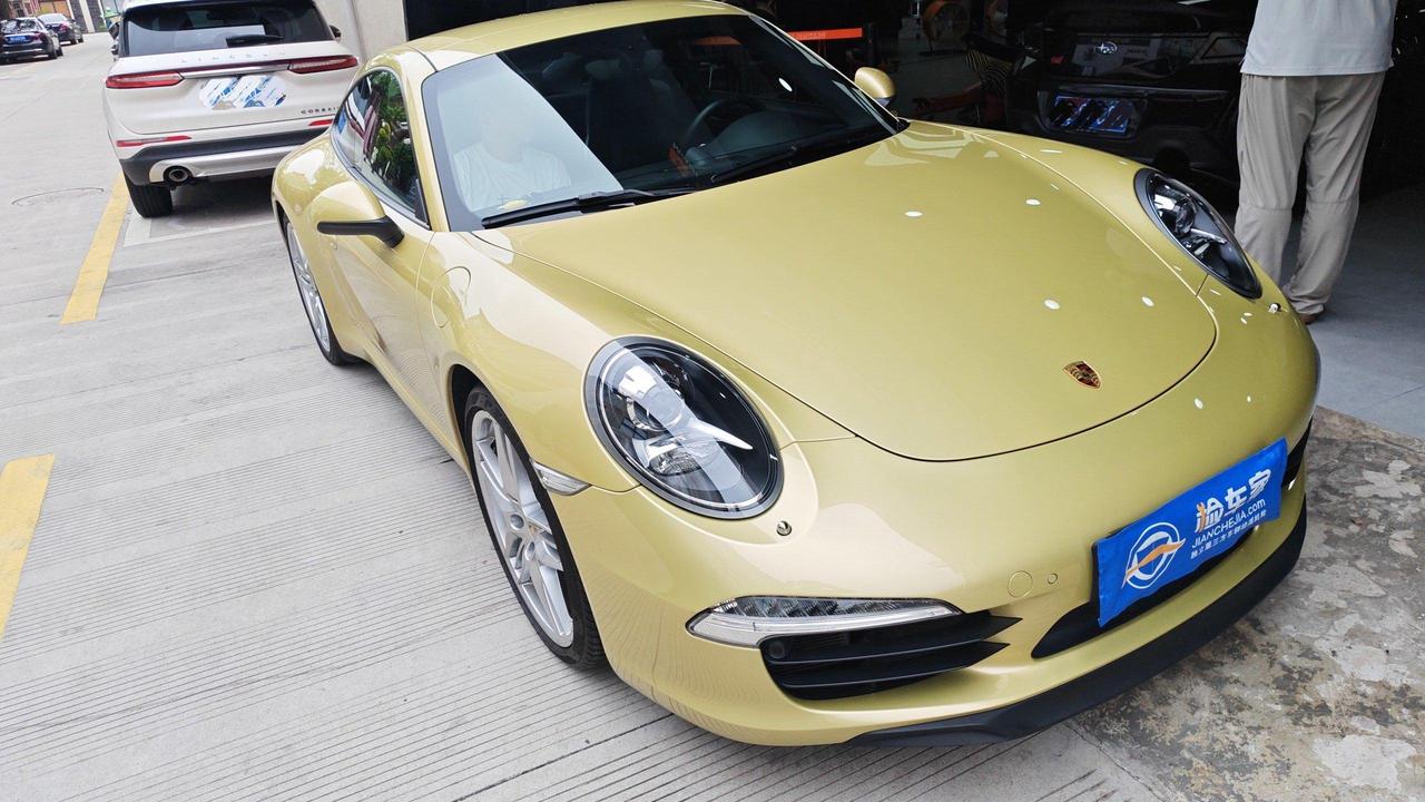 十一年的私家车，只跑了两万公里，普通车型我不信，但保时捷911，我信！前两天在