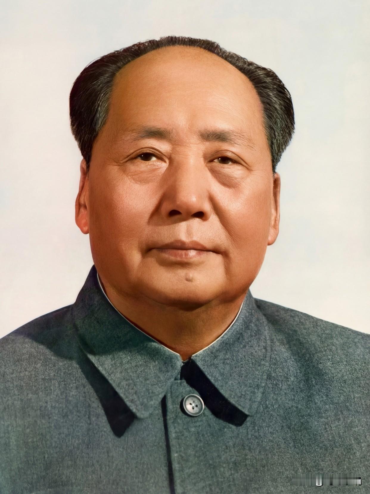 我觉得这两个“凡是”话说的非常客观：凡是拥护和尊敬毛主席的人都是好人，凡是反对和