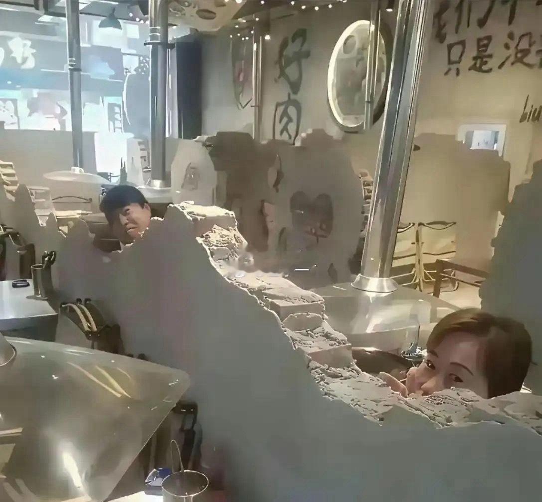 这家烤肉店的装修风格太独特了
