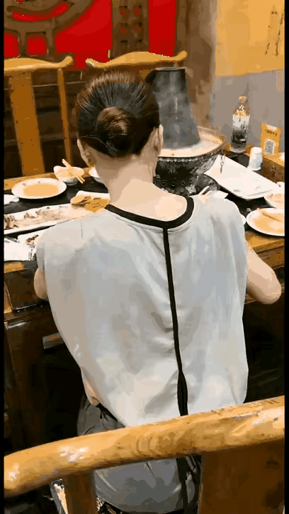 小姐姐这招绝了[赞]社会百态