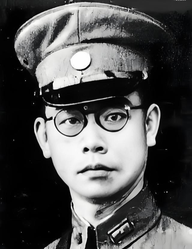 吴石将军牺牲后，妻子王碧奎竟也深陷囹圄！这背后究竟藏着怎样惊心动魄的故事？在那个